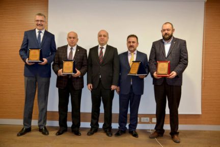 Karacabey'de Destek Veren Hayırseverler Ödül!