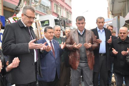 Karacabey'de Kızılay İş Merkezi Temeli Atıldı!