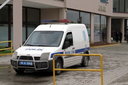 Kayınpederini Silahla Vurdu!
