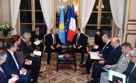 Kazakistan Cumhurbaşkanı Fransa'da!