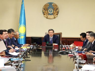 Kazakistan Eski Başbakanına Hapis Cezası!