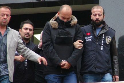 Kıskançlık Nedeniyle Yapmış!