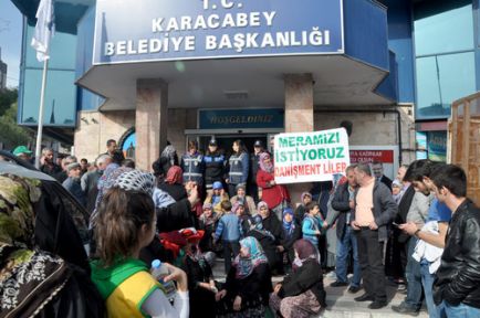 Köylüler Başkan Özkan'dan Meralarını İstiyor!