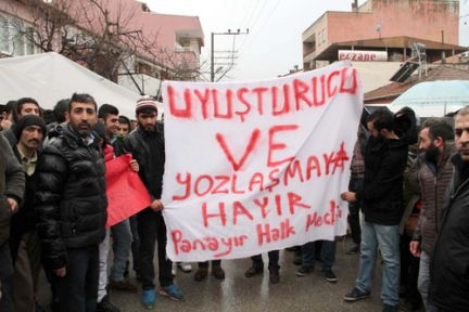 Mahalleliden 'Uyuşturucuya Hayır' Eylemi!