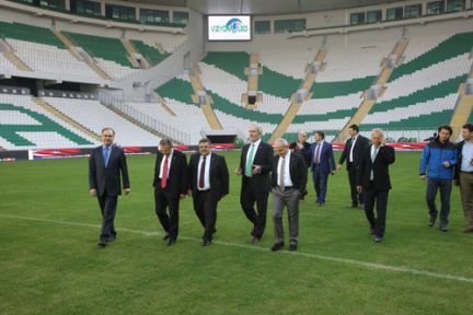Marmaralı Belediyeler Stadyumu Gezdi!