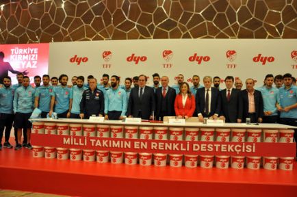 Milli Takıma Renkli Sponsor!