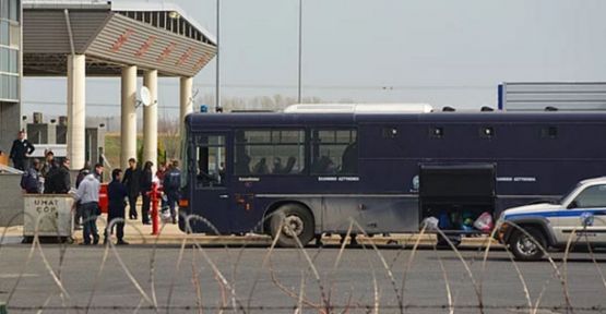 Mültecileri Türkiye'ye Göndermek İstiyor!