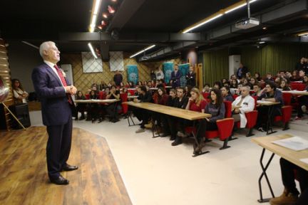 Mustafa Bozbey 'Kariyer Günleri'nin Konuğu Oldu!