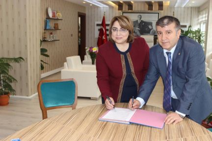 On Bin Öğrenci Çanakkale Türküsünü Söyleyecek!