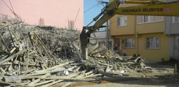 Osmangazi'de Kaçak İnşaatlar Yıkıldı!