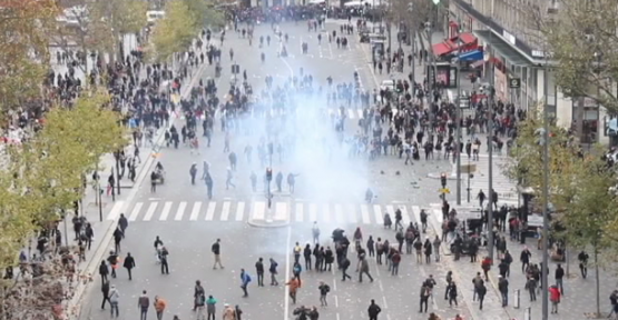 Paris Savaş Alanına Döndü!