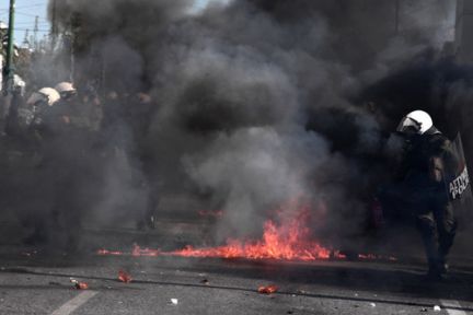 Polise Molotof Yağdırdılar!