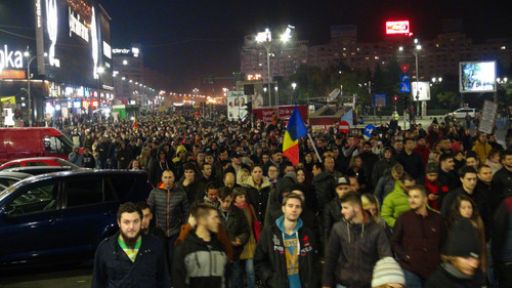 Romanya Protesto İçin Sokaklarda!