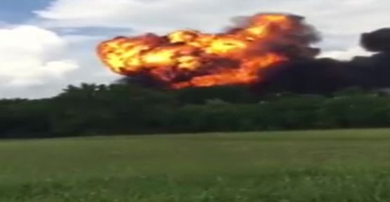 SAVAŞ UÇAĞININ PATLAMA ANI KAMERALARDA!