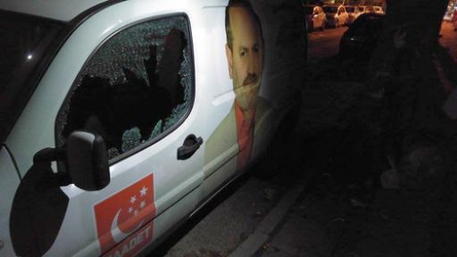 Seçim Aracına Saldırı!