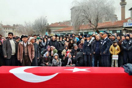 Şehit Polis Memuru Son Yolculuğuna Uğurlandı!