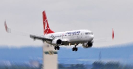 Silah Taşıyan Yolcular Uçaktan İndirildi!