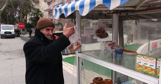 Simitçiden Hayırsever Uygulama!