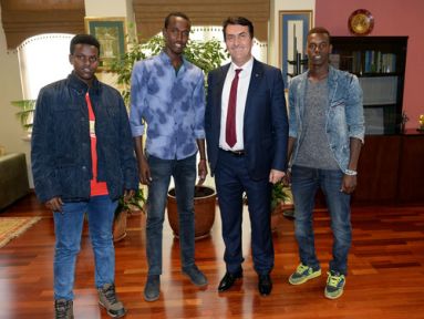 Somalili Öğrencilerin Dündar'dan Yardım İsteği!