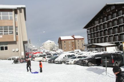 Sömestri de Uludağ'a Rekor Araç Girişi!