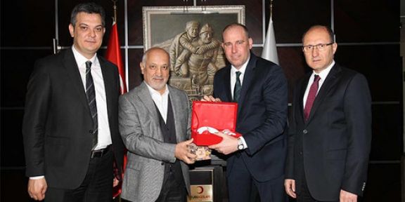 TBF Heyetinden Türk Kızılay'ı Ziyareti!