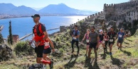 Koşu, deniz ve güneşi buluşturacak yarış Merrell Alanya Ultra Trail 2021 için geri sayım sürüyor