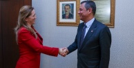 Özgür Özel, DİSK Genel Başkanı Arzu Çerkezoğlu ile Bir Araya Geldi