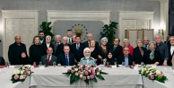 Cumhurbaşkanı Erdoğan ve eşi Emine Erdoğan, yaşlılarla bir araya geldi