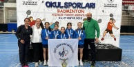 Osmangazi Belediyespor'dan Tarihi Başarı: Şehit Sinan Acar Ortaokulu Kız Badminton Takımı Türkiye Şampiyonu!