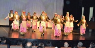 Türk Eğitim-Sen'den Bursa'da "Dizelerden Ezgilere Adım Adım Anadolu" Şöleni: Öğretmenler Sahnede Coşturdu!