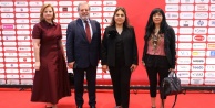 Sosyal Etki Zirvesi '25: "Eşitlik Önceliğimizdir" Mottosuyla Toplumsal Dönüşüm Rüzgarı Esti!