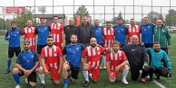 Osmangazi Belediyesi’nde Futbol Heyecanı: Geleneksel Halı Saha Turnuvası Başladı