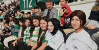 Osmangazi Belediyesi’nden Yeşil Beyazlı Desteğe İlk Adım: 100 Çocuk İlk Kez Maç Heyecanı Yaşadı!