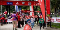 Bursa Merinos Parkı’nda "Eker I Run" Rüzgarı: Bine Yakın Çocuk Bayram Coşkusuna Koştu!