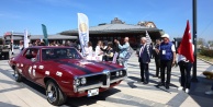 Bursa’da Nostalji ve İyilik Konvoyu: 13. Klasik Otomobil Turu "Fetihten Egemenliğe" Dedi!