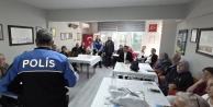 Bursa İl Emniyet Müdürlüğü#039;nden TEMAD Bursa Şubesi üyelerine özel eğitim: Dolandırıcılık ve siber suçlara karşı uyarı