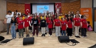 LÖSEV Canım Kardeşim Ders Evi#039;nde yeni eğitim dönemi başladı: Bursa#039;da lösemili çocuklara hem eğitim desteği hem göz taraması