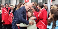 Nilüferde 103. yıl coşkusu çelenk töreniyle başladı: Şadi Özdemirden quot;Cumhuriyet umutturquot; vurgusu