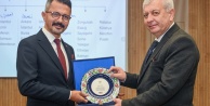 Osmangazi Belediyesi#039;nden KPSS adaylarına kapsamlı destek: 4 günlük hızlandırılmış eğitim programı tamamlandı
