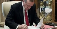 Resmî Gazete#039;de yayımlandı: Siber Güvenlik Başkanlığı#039;nda üst düzey atamalar, Kamu Yapay Zekâ Genel Müdürlüğü#039;ne Dr. Osman Gazi Güçlütürk getirildi