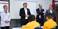 Yıldırım Belediye Başkanı Oktay Yılmaz#039;dan okul ziyareti: quot;Çocuklarımız ve gençlerimiz için ne yapsak azquot;