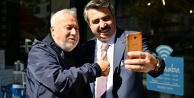Yıldırım Belediye Başkanı Oktay Yılmaz#039;dan Teyyareci Mehmet Ali Caddesi esnafına ziyaret: quot;Hizmetlerimizi masada değil, sahada şekillendiriyoruzquot;
