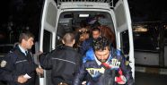 14 Kişilik Araçtan 40 Sığınmacı Çıktı!