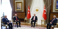Zirveden Birlik ve Beraberlik Ruhu Çıktı!