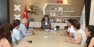 Sinemacılar Mustafa Bozbey'e Plaket Verdi!