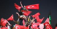 Türkiye Tek Yürek Oldu!