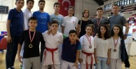 Karateciler Madalya İle Döndü!