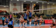 NİLÜFER BELEDİYESPOR'DA GALİBİYET SEVİNCİ