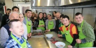 'ARTI BİR FARKLA' Mutfakta Hünerlerini Sergilediler