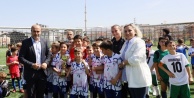 Bursa'da İlkokul Futbol Şenliği'nde kupalar sahiplerini buldu